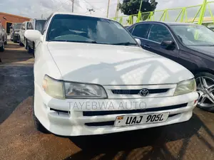 Toyota Corolla 1998 White