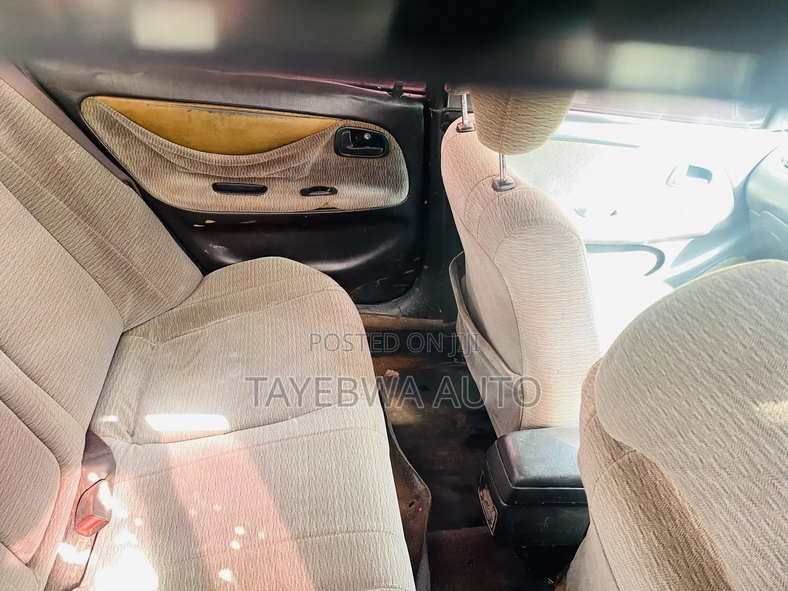 Toyota Corolla 1998 White