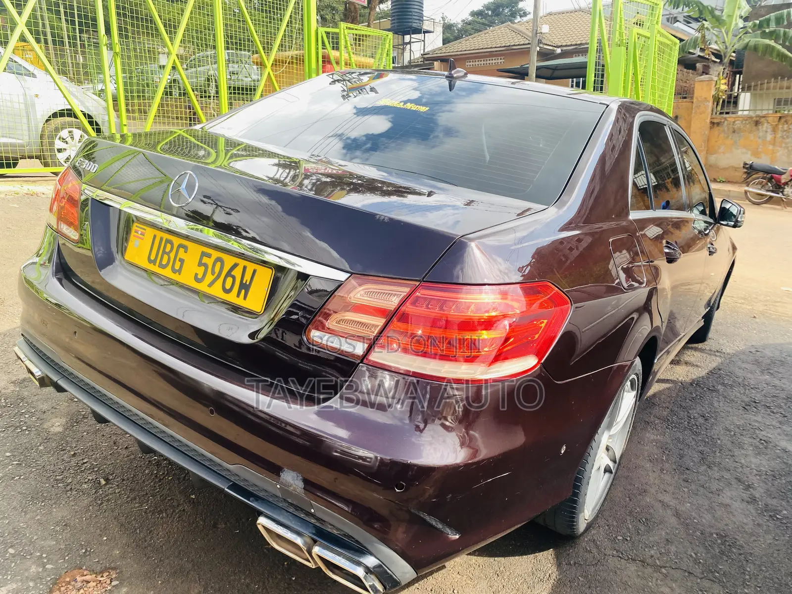 Mercedes-Benz E300 2010 Brown