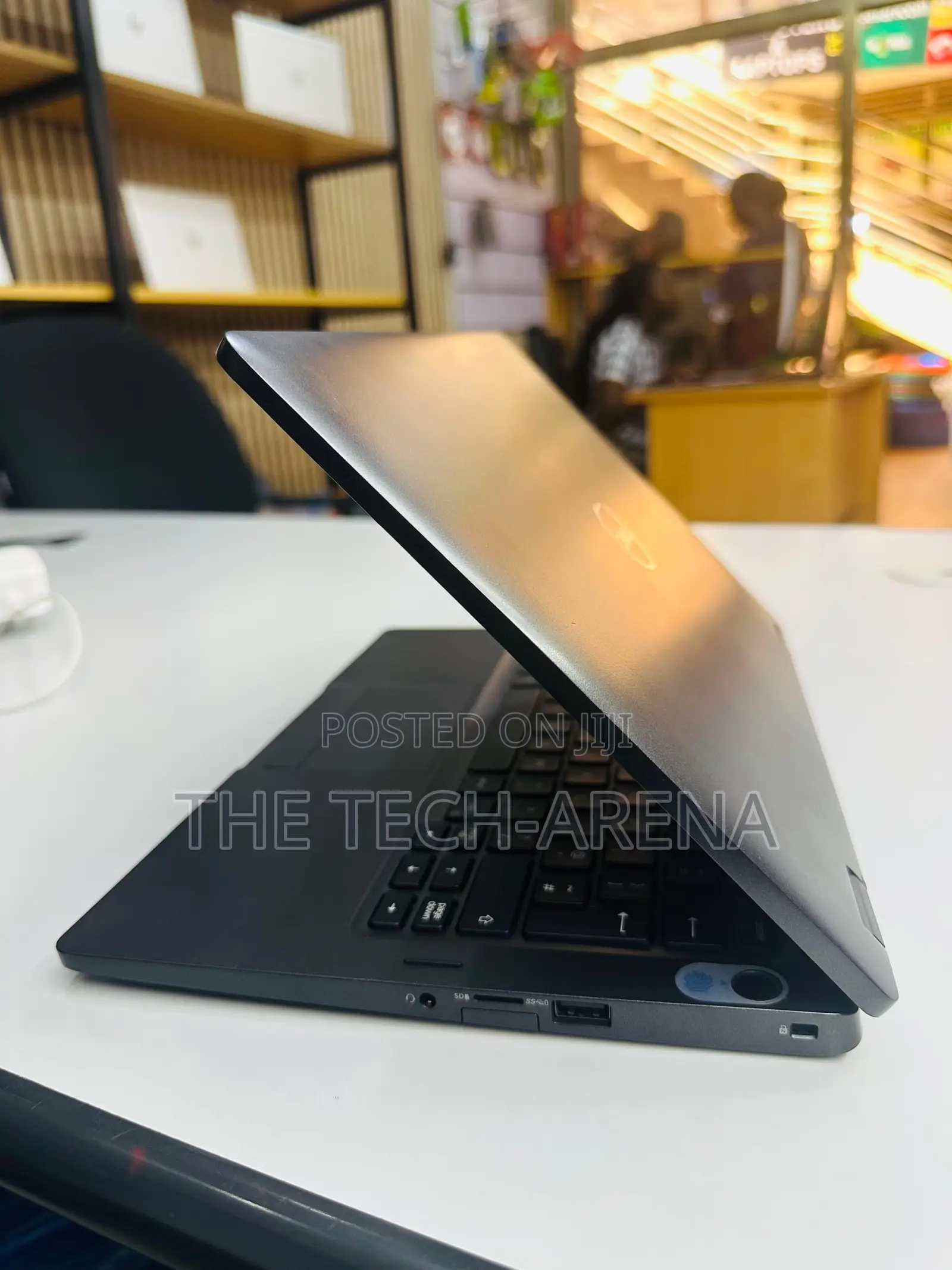 New Laptop Dell Latitude 5300 8GB Intel Core i5 SSD 256GB