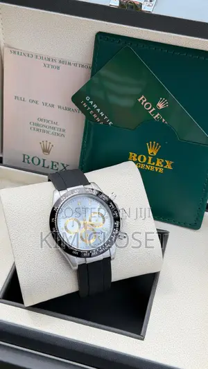 Nova-Crest Watch