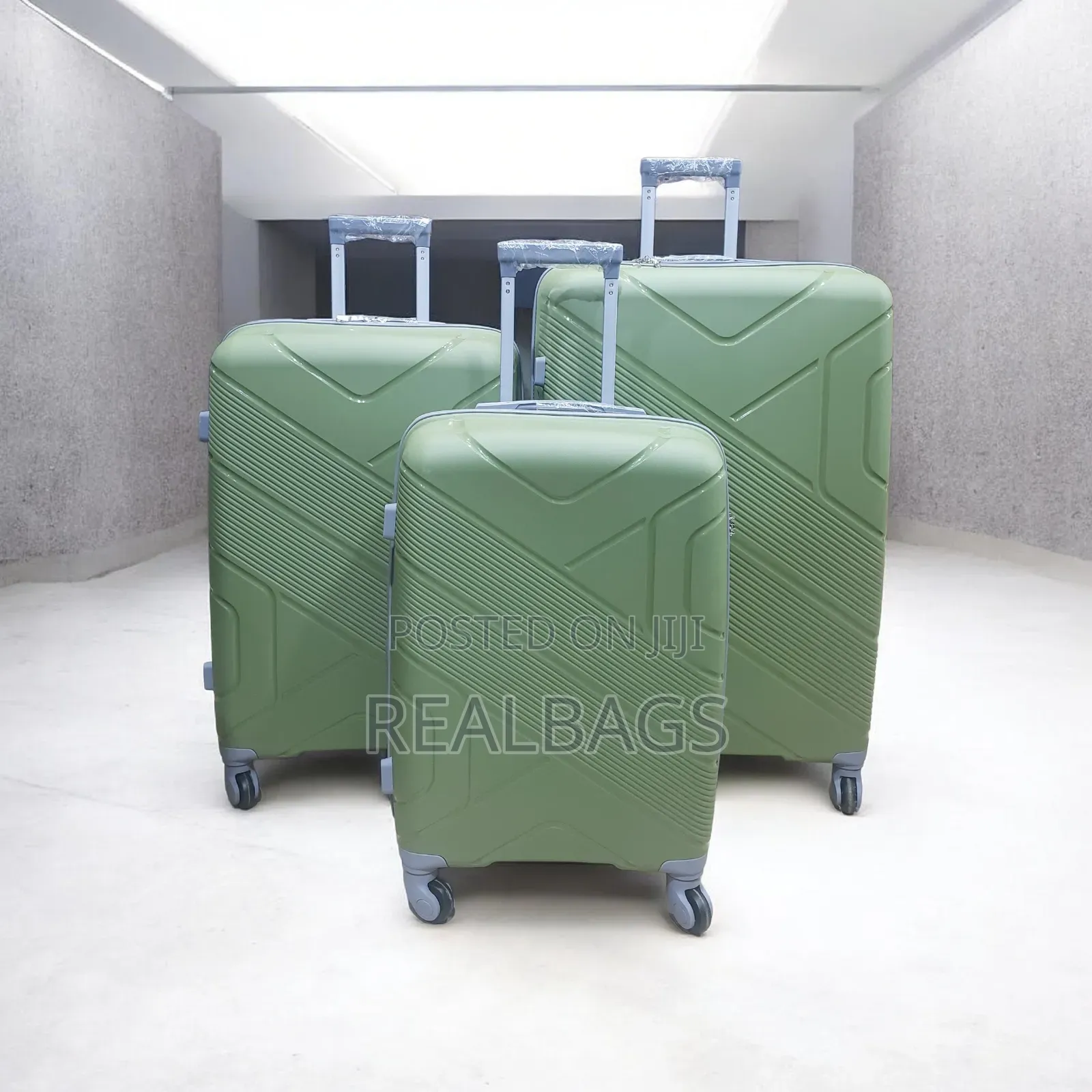 Yong Long Suitcase