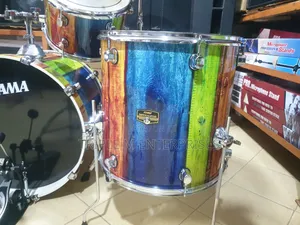 Tama Drum Set