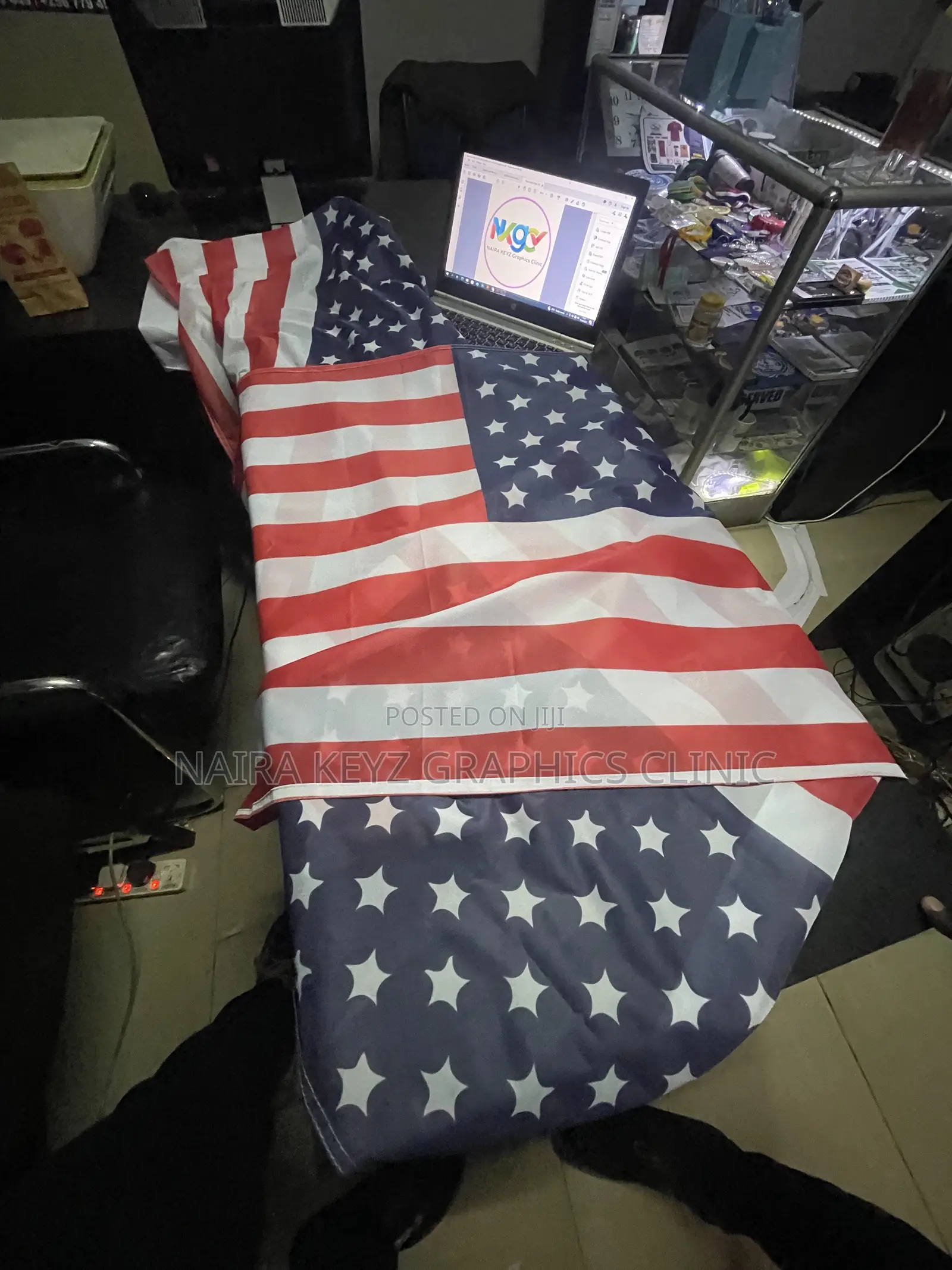 Customized Flag Printing