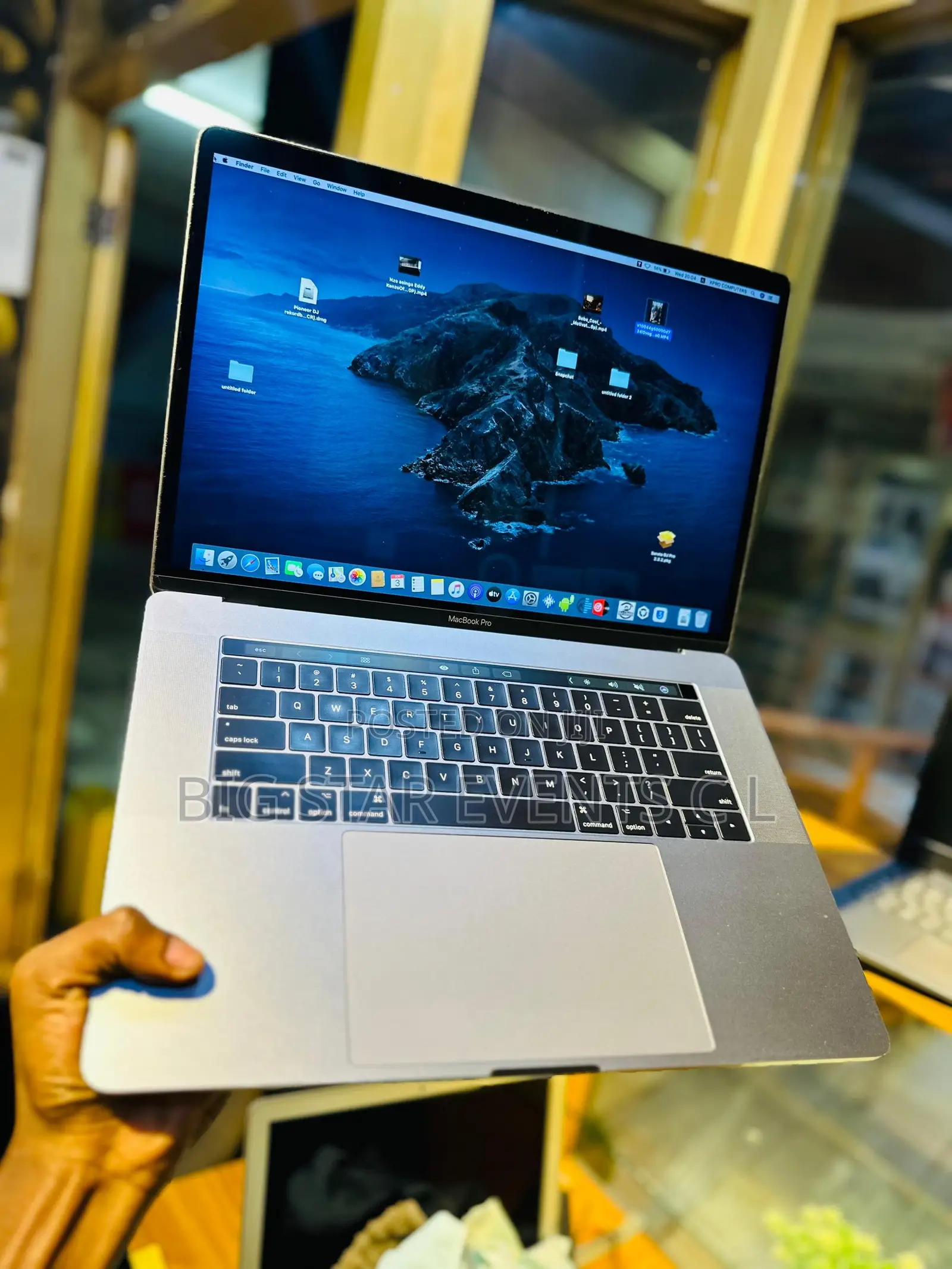 Laptop Apple MacBook Pro 2017 8GB Intel Core i7 SSD 512GB