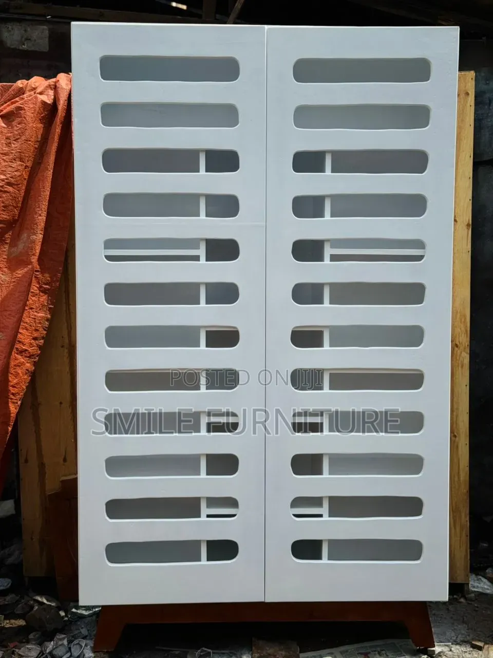 Modern White Storage Wardrobe-Minimalist Custom Design
