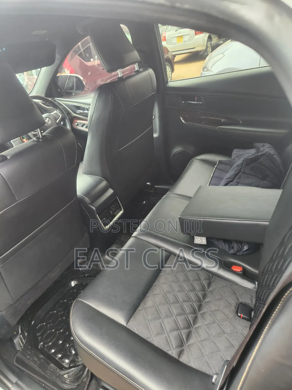 Toyota Harrier 2.0 2016 White