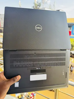 Laptop Dell Latitude 7310 16GB Intel Core i7 SSD 512GB