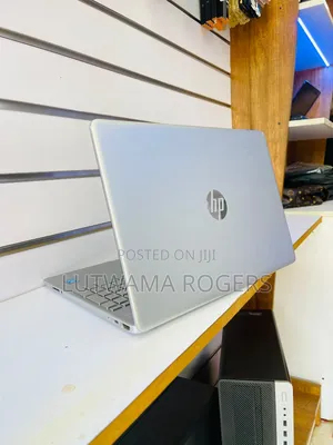 Laptop HP 15-dy2075tg 8GB SSD 256GB