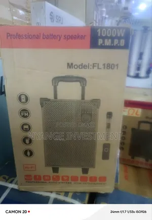 Fol Fl1801 Professional Battery Speaker With A Karaoke Microphone.