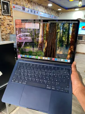 Laptop Apple MacBook Air 2020 M1 16GB Intel Core i7 SSD 512GB