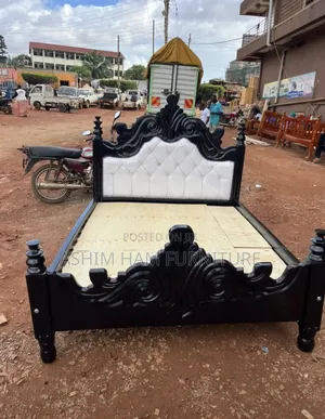 Bed/ Designed Black King Size
