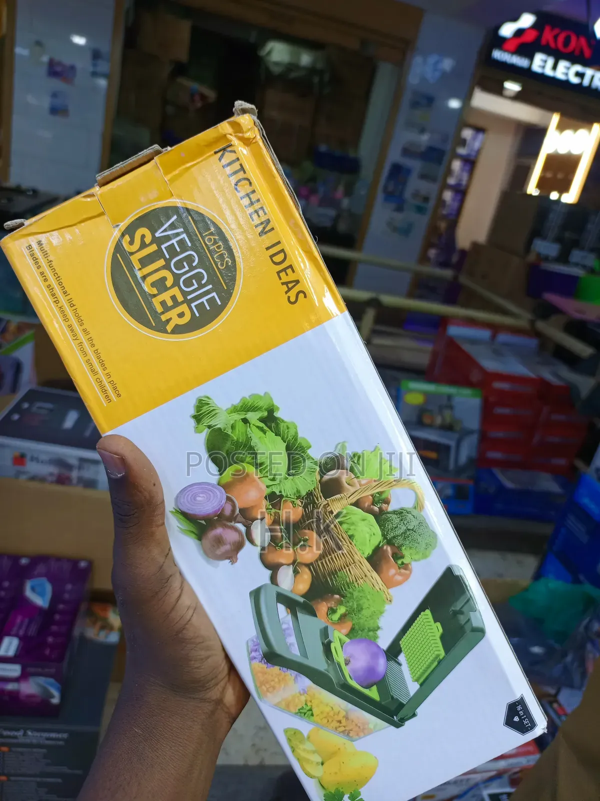16-Piece Multi-Functional Vegetable Slicer and Chopper