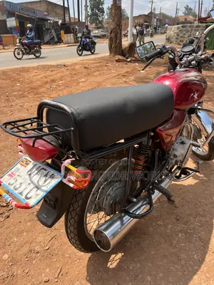 Bajaj Boxer 100 2022 Red