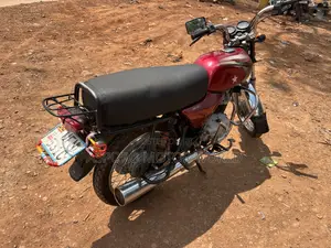 Bajaj Boxer 100 2022 Red