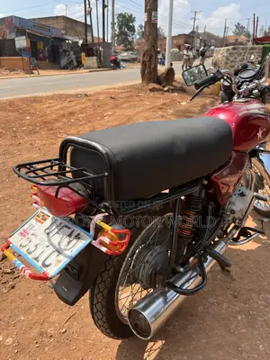 Bajaj Boxer 100 2022 Red