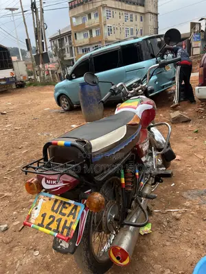 Bajaj Boxer 100 2021 Red