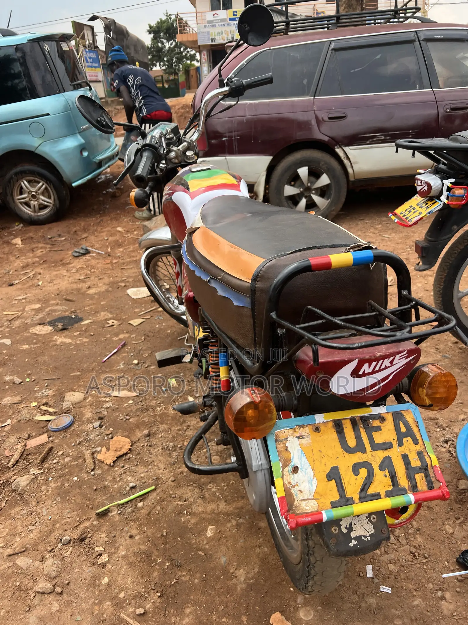 Bajaj Boxer 100 2021 Red