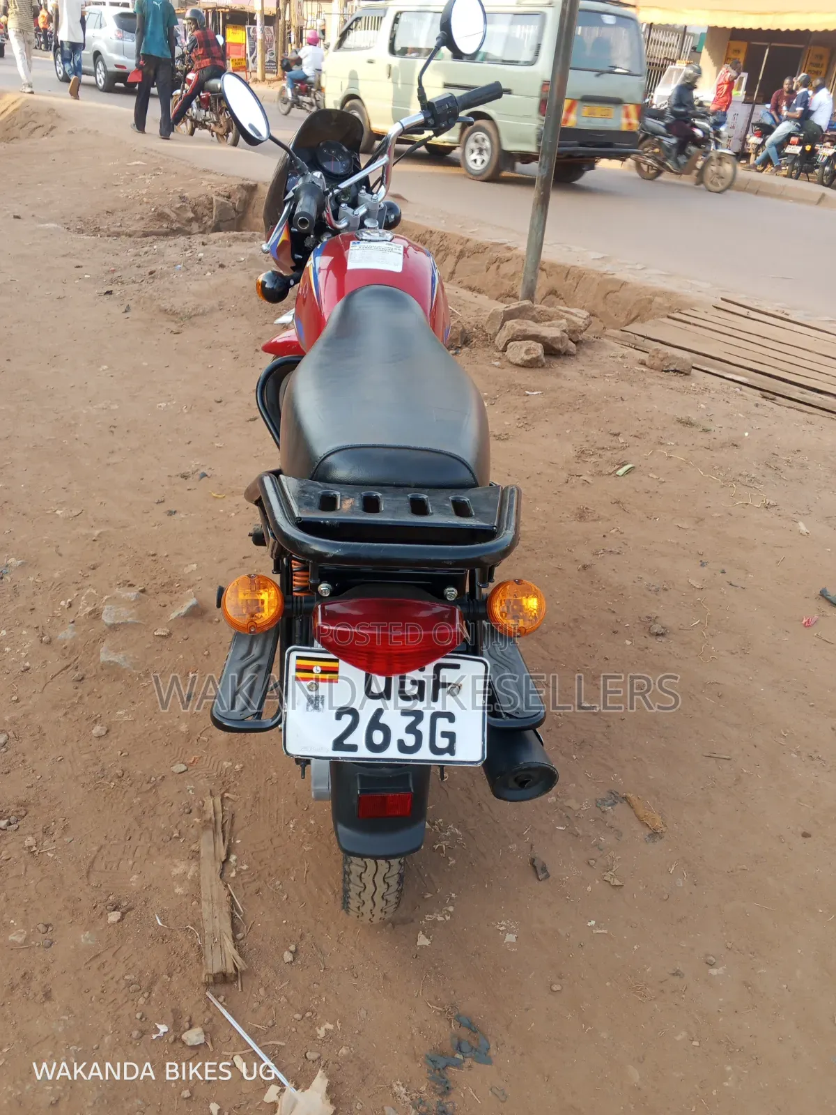 Bajaj Boxer 125 2024 Red