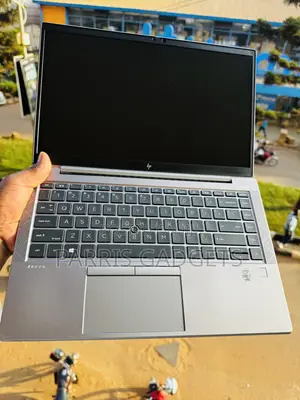 Laptop HP ZBook Firefly 14 G7 16GB Intel Core i7 SSD 512GB