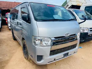 Toyota HiAce 2017 Silver