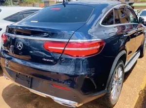 Mercedes-Benz GLE-Class GLE 350d 4MATIC 2017 Blue