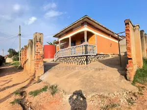 3bdrm House in Division A for sale