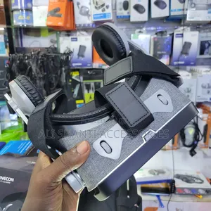 Virtual Reality Headset