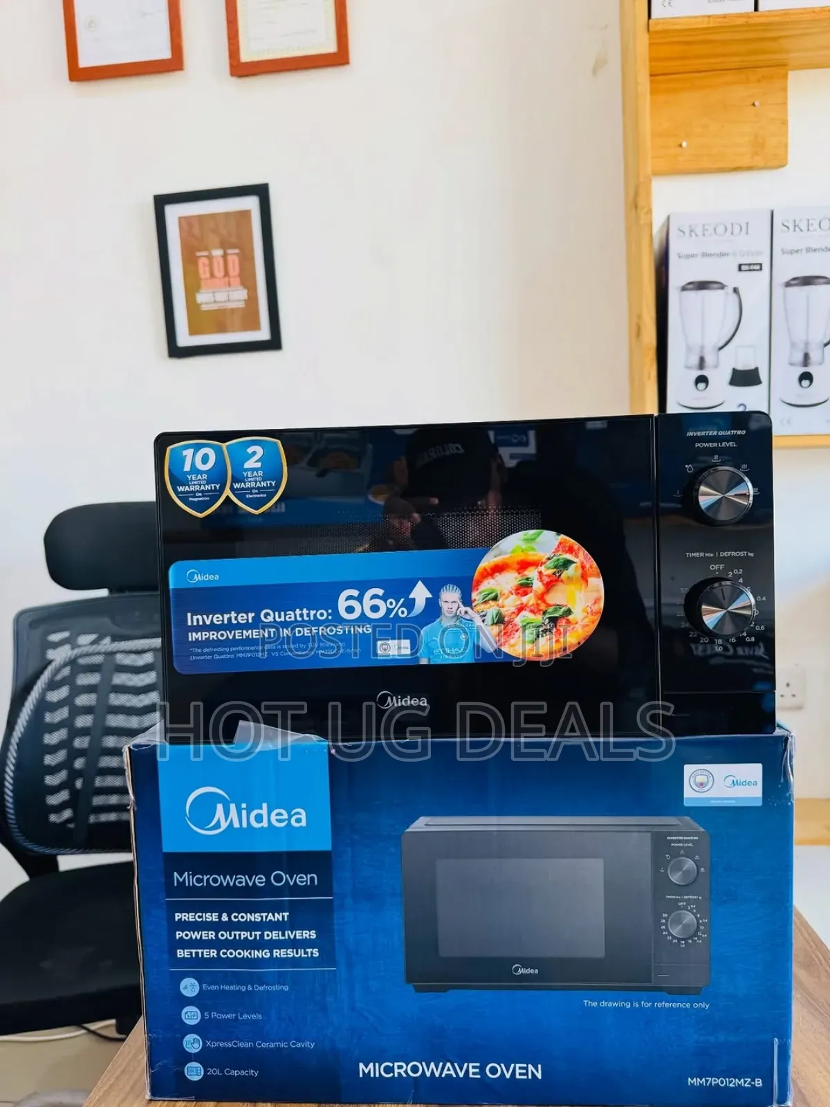 Midea 20l Microwave Oven, 700w - Black Mm720c2gx-B