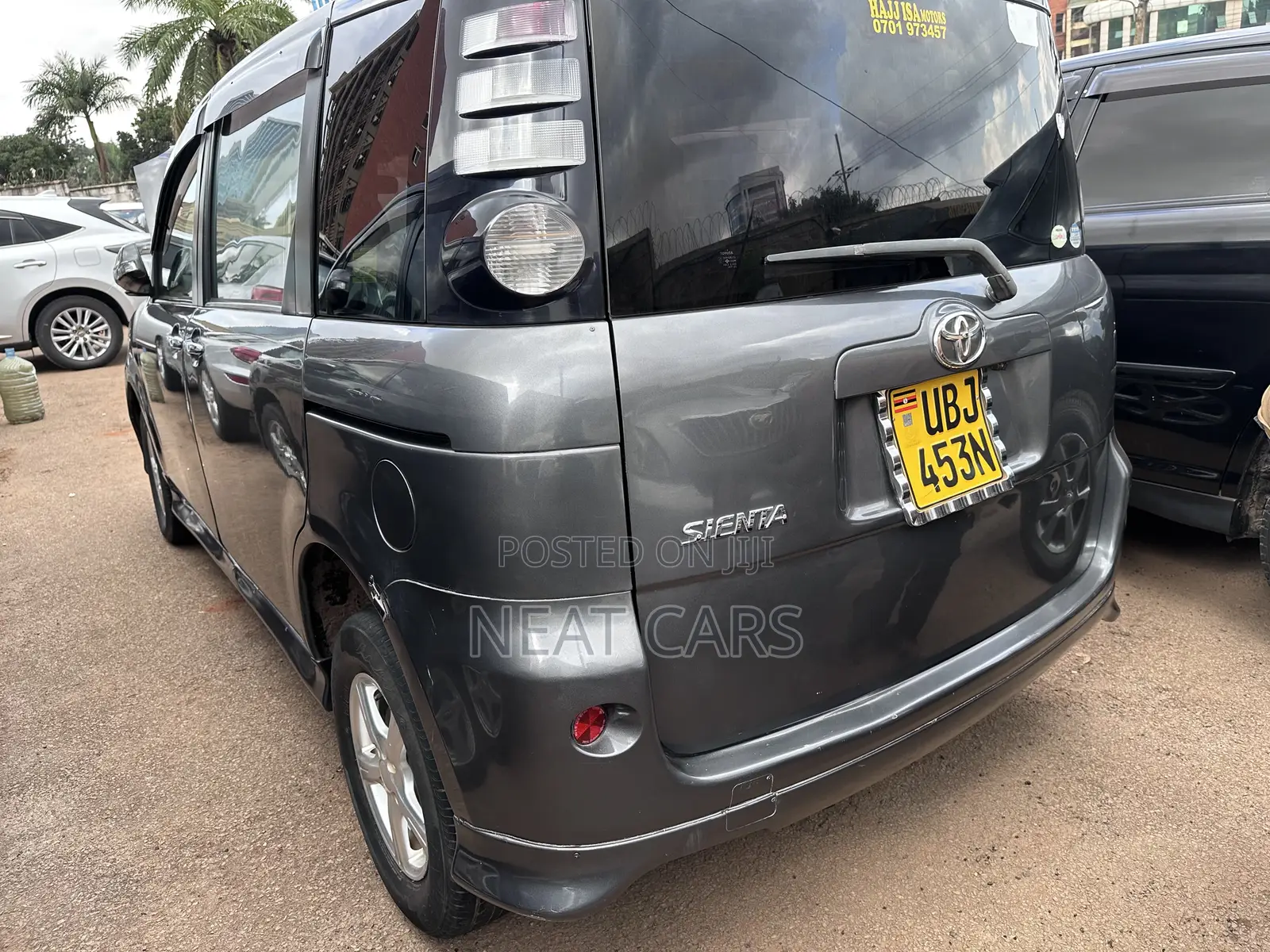 Toyota Sienta 2008 Gray