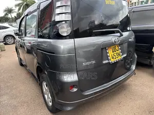 Toyota Sienta 2008 Gray