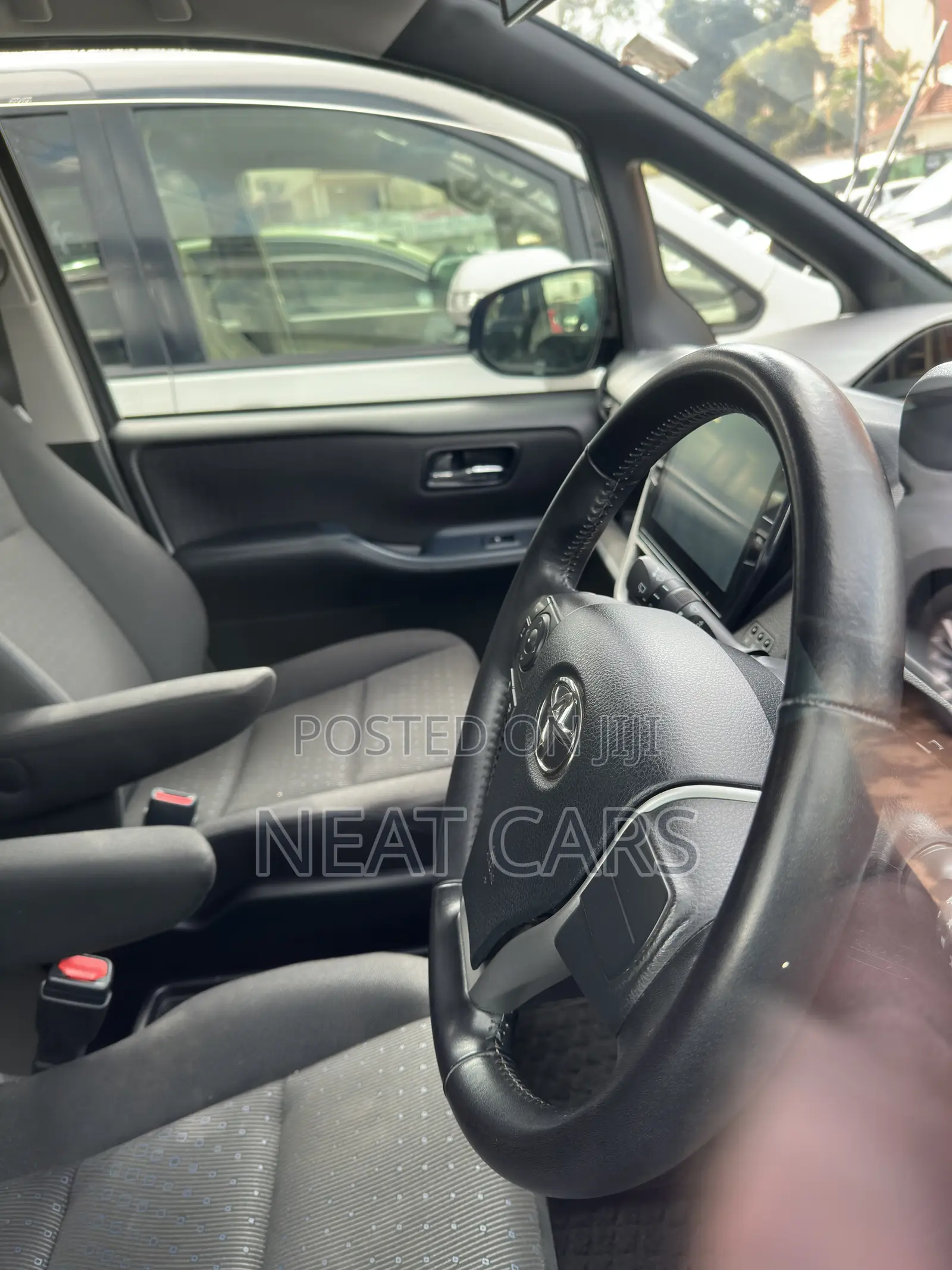 Toyota Noah 2016 Black