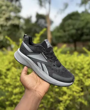 Reebok Black Pulse Runner