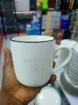 12pcs White Ceramic Coffee Mug With a Dark Rim.