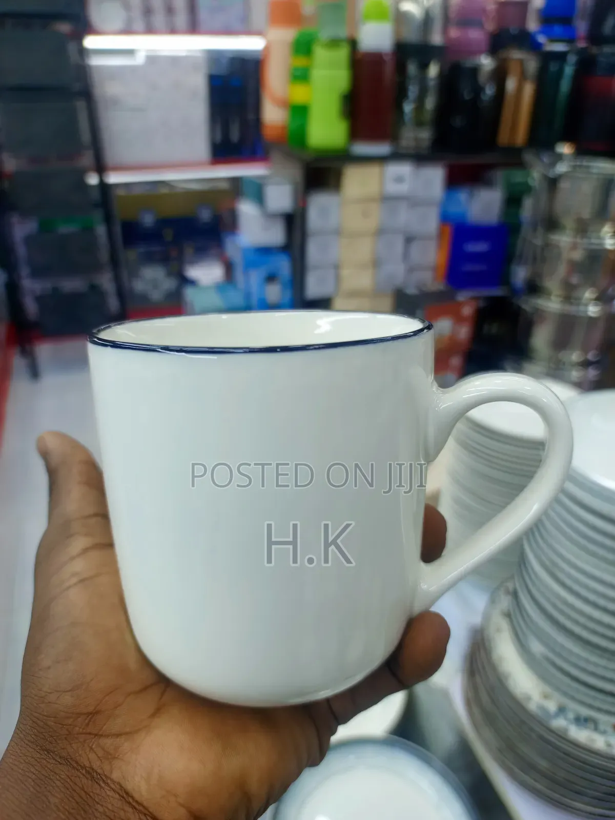 12pcs White Ceramic Coffee Mug With a Dark Rim.