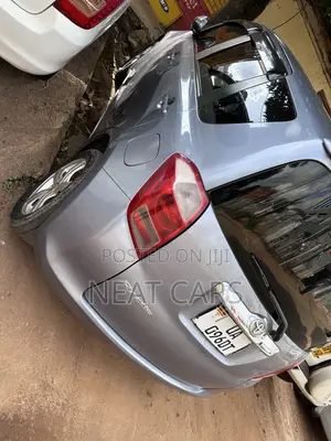 Toyota Ractis 2008 Silver