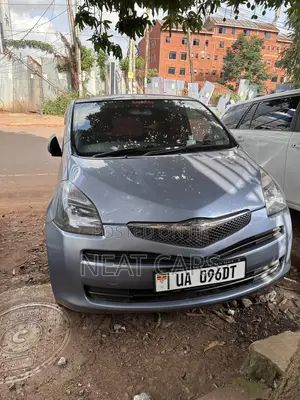 Toyota Ractis 2008 Silver