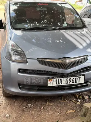 Toyota Ractis 2008 Silver