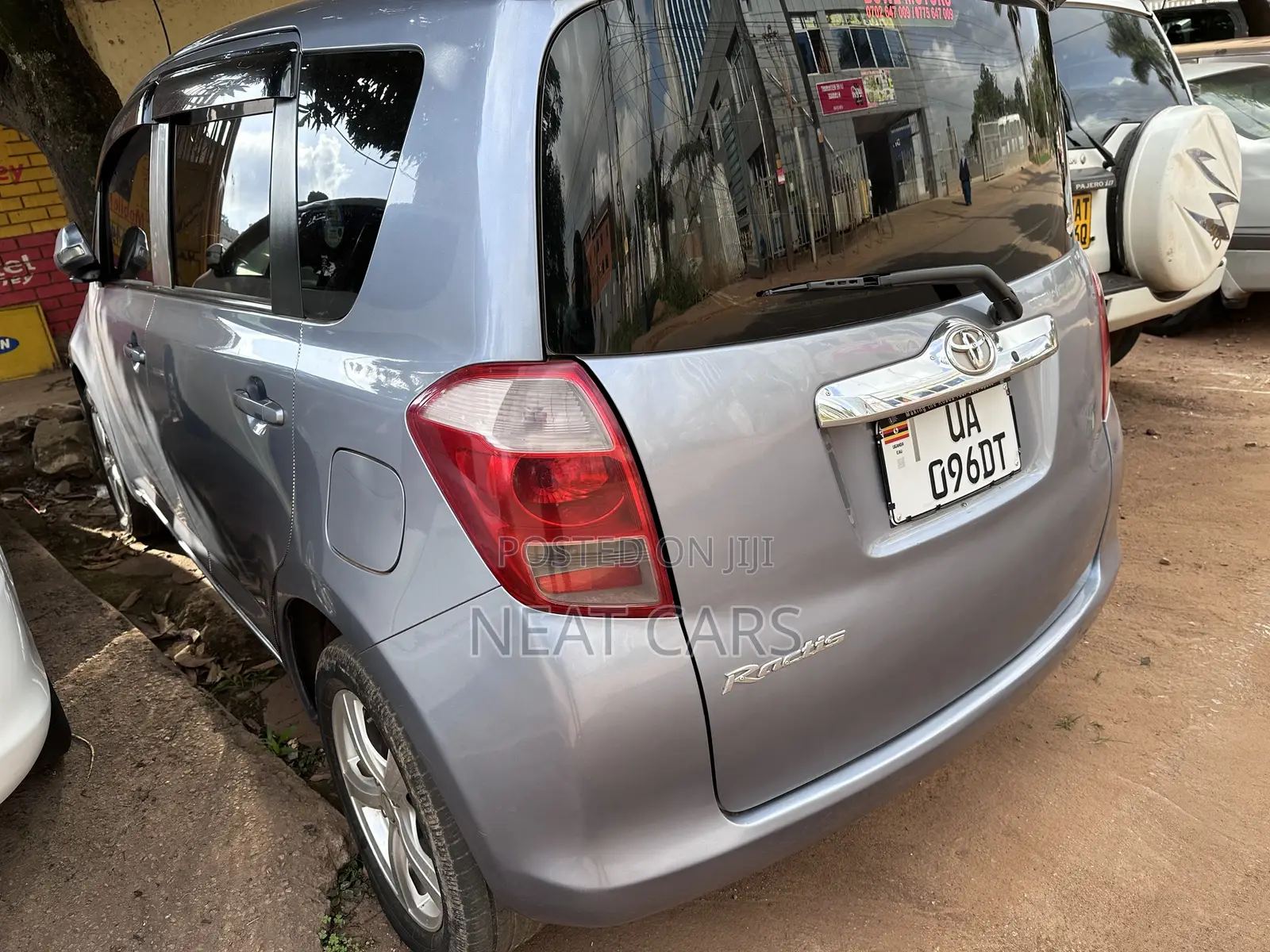 Toyota Ractis 2008 Silver