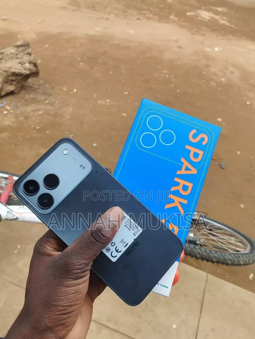 New Tecno Spark 50 128 GB Black