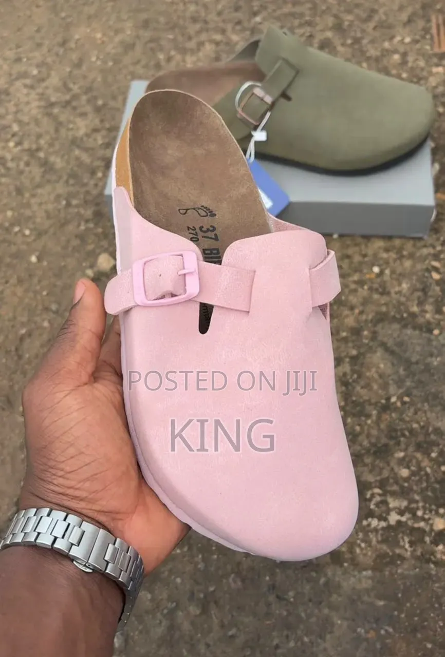 Birkenstock Boston Clogs in Suede With Buckle Strap
