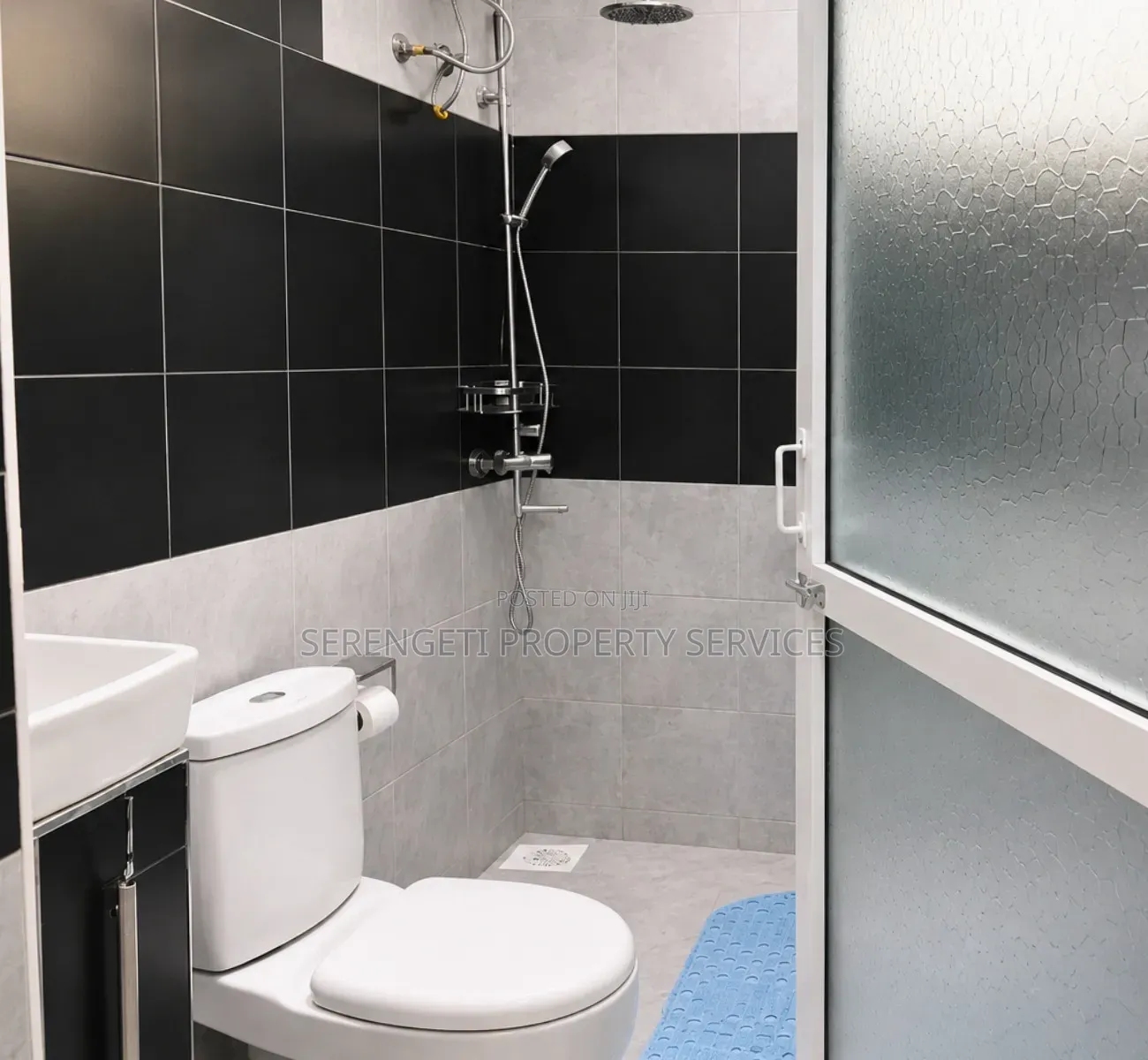 Furnished Studio Airbnb Munyonyo