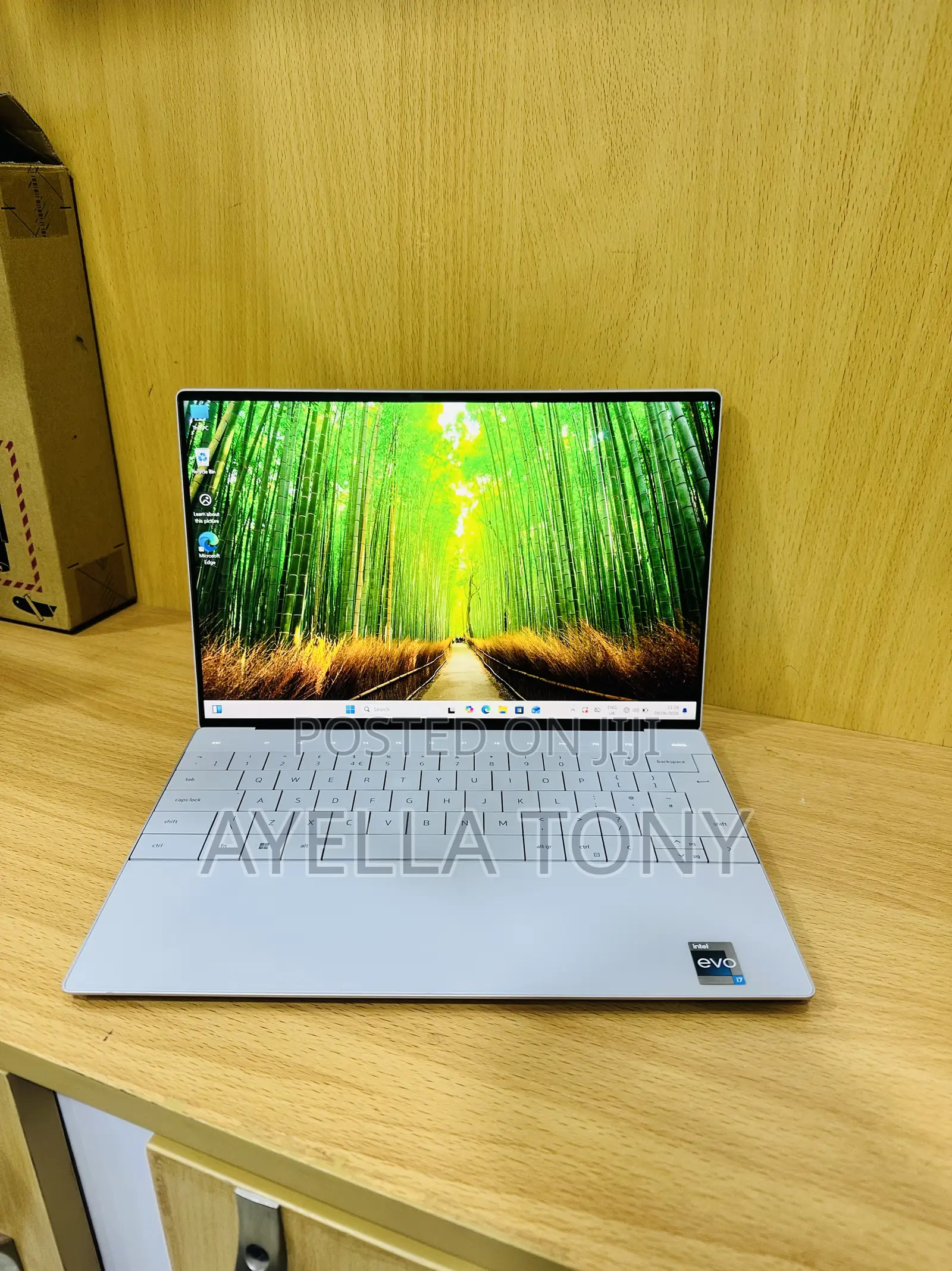 New Laptop Dell XPS 13 9320 16GB Intel Core i7 SSD 256GB