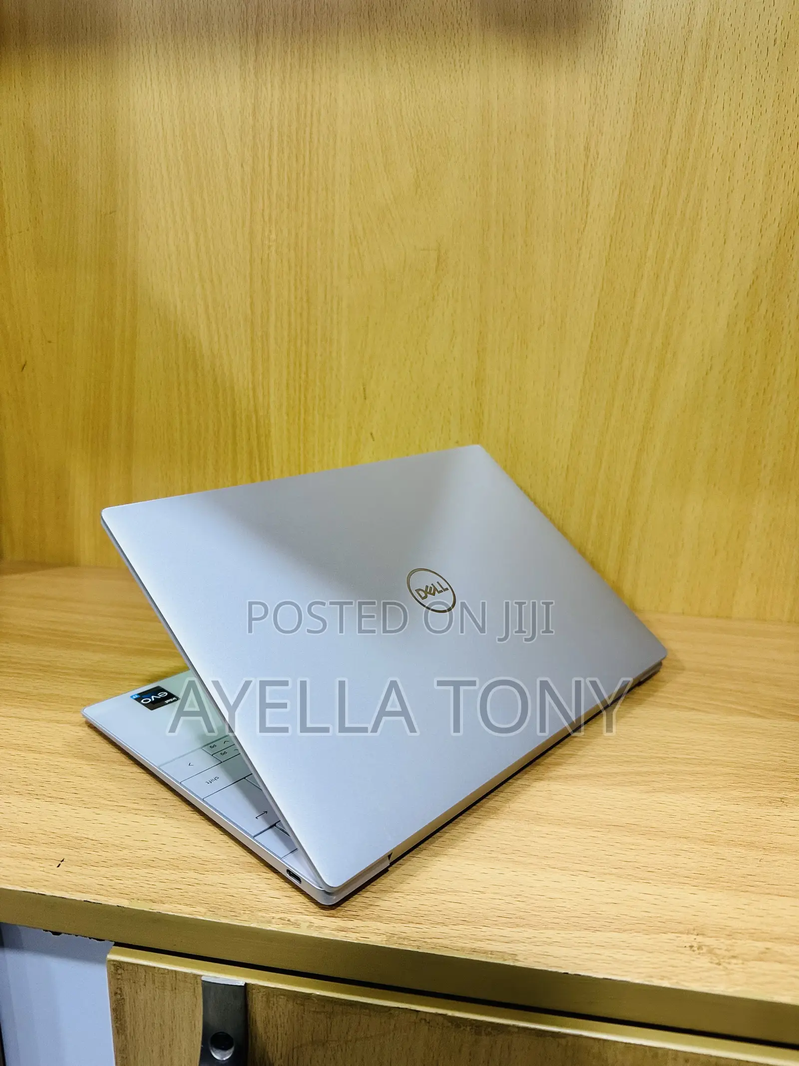 New Laptop Dell XPS 13 9320 16GB Intel Core i7 SSD 256GB