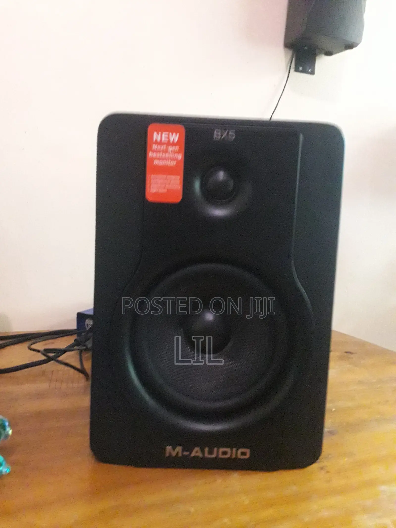 M - Audio Bx5 D2 Studio Monitors