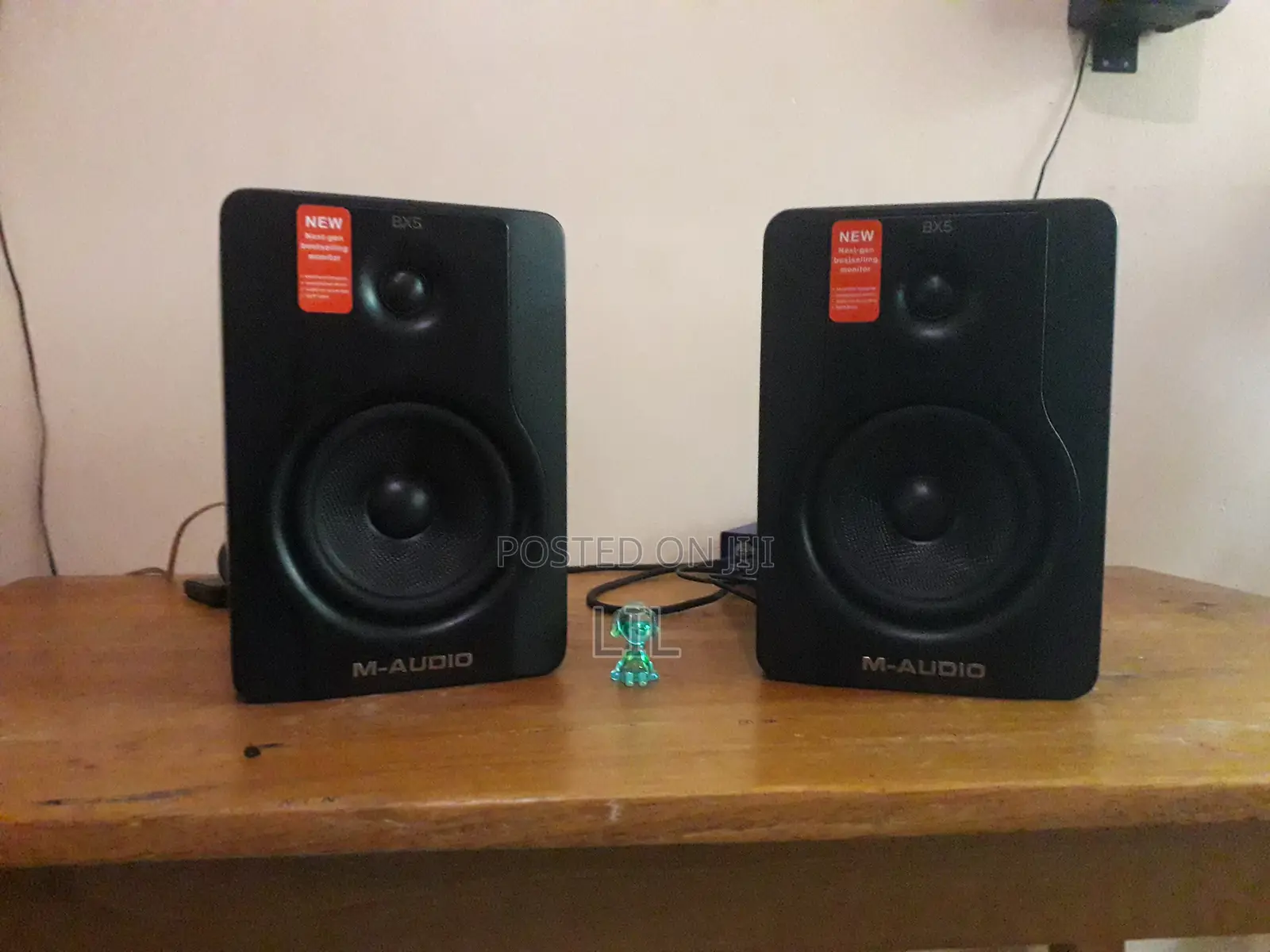 M - Audio Bx5 D2 Studio Monitors