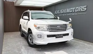Toyota Land Cruiser 4.6 V8 AX 2013 White