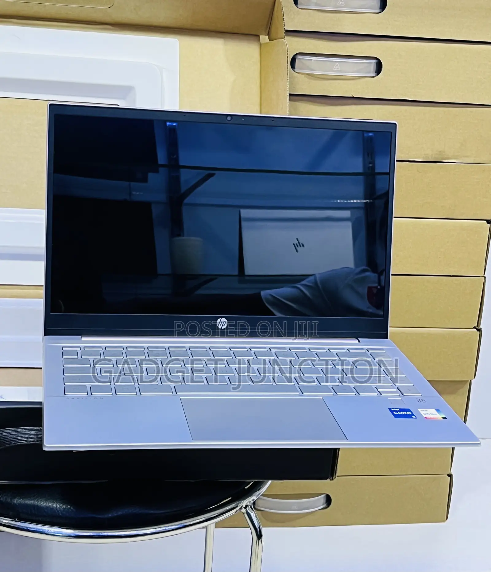New Laptop HP Pavilion 14 8GB Intel Core i5 SSD 256GB