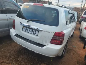 Toyota Kluger 2008 White