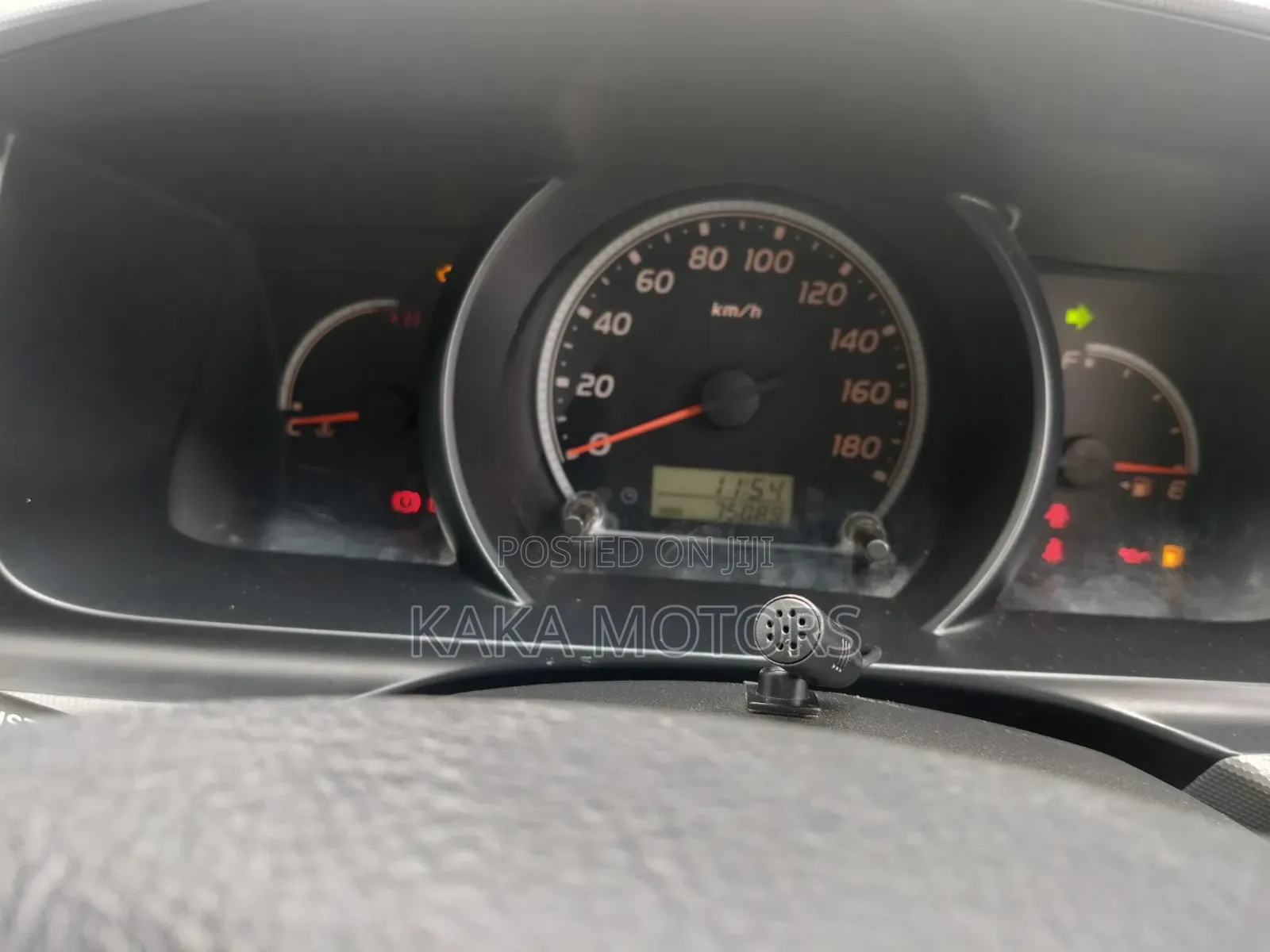 Toyota HiAce 2011 Silver